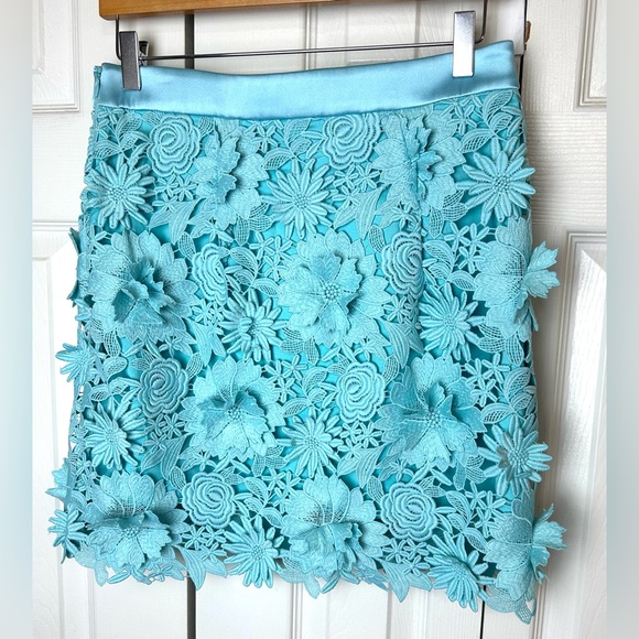 MILLY Lace Modern Embellished Floral Mini Skirt 3D Flower Blue A-Line Elegant - Picture 1 of 13